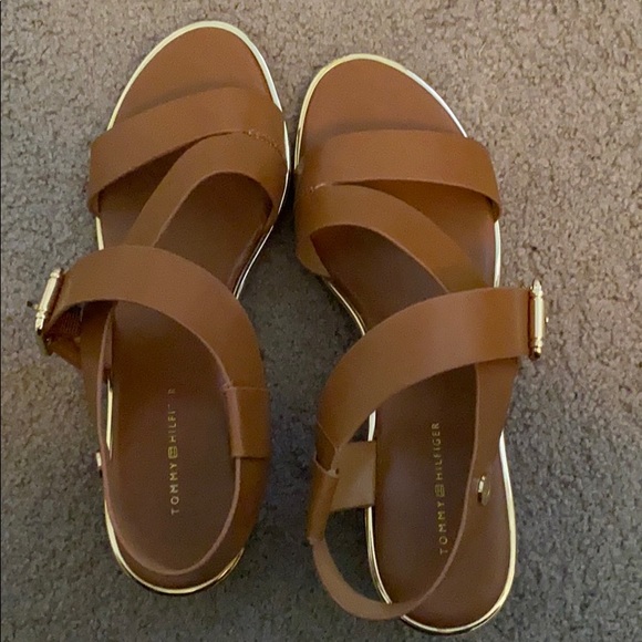 Tommy Hilfiger stacked heel sandals - Picture 4 of 9